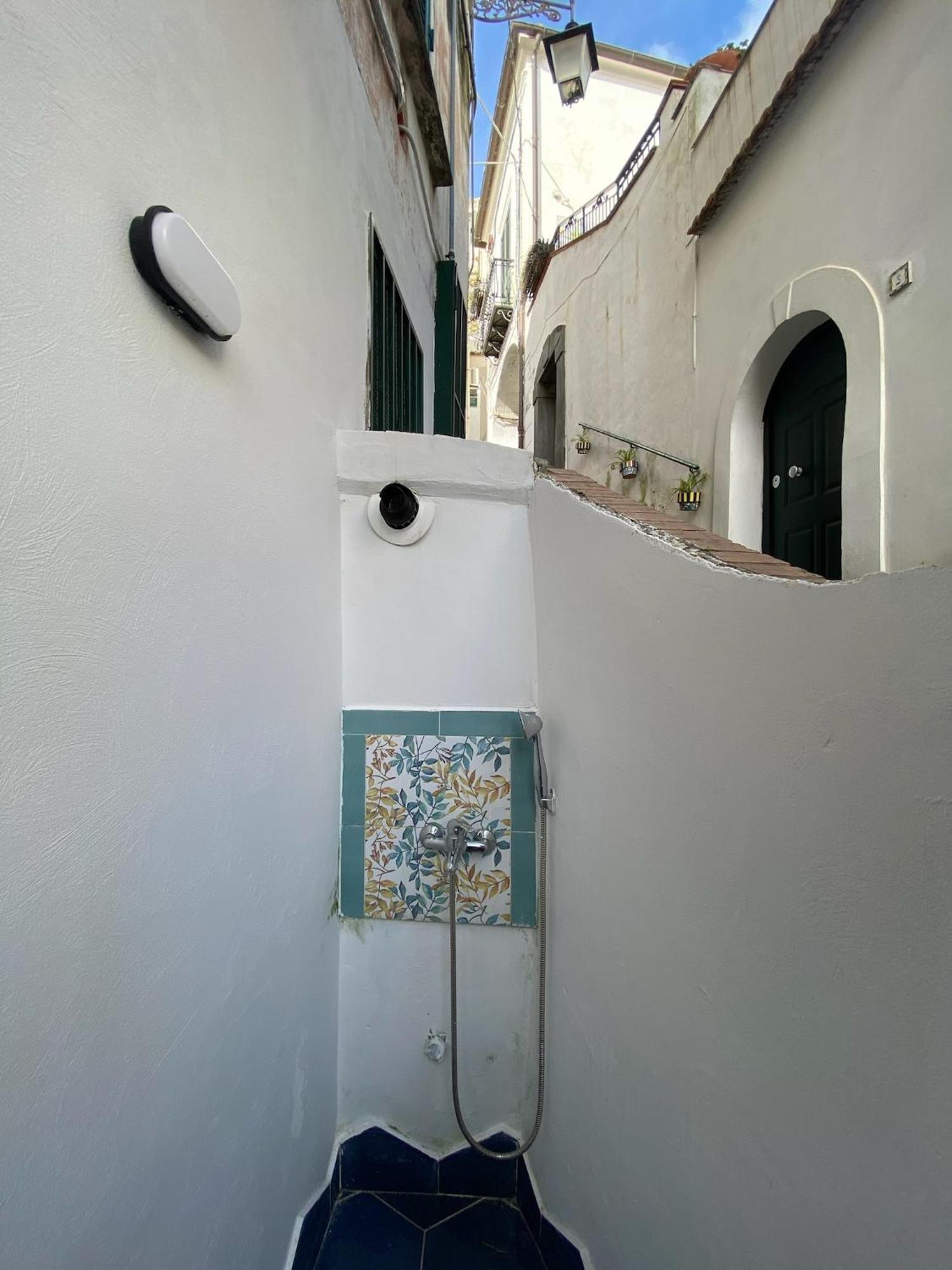 Casa Vacanza: The Wind Rose วิเอตริ ภายนอก รูปภาพ