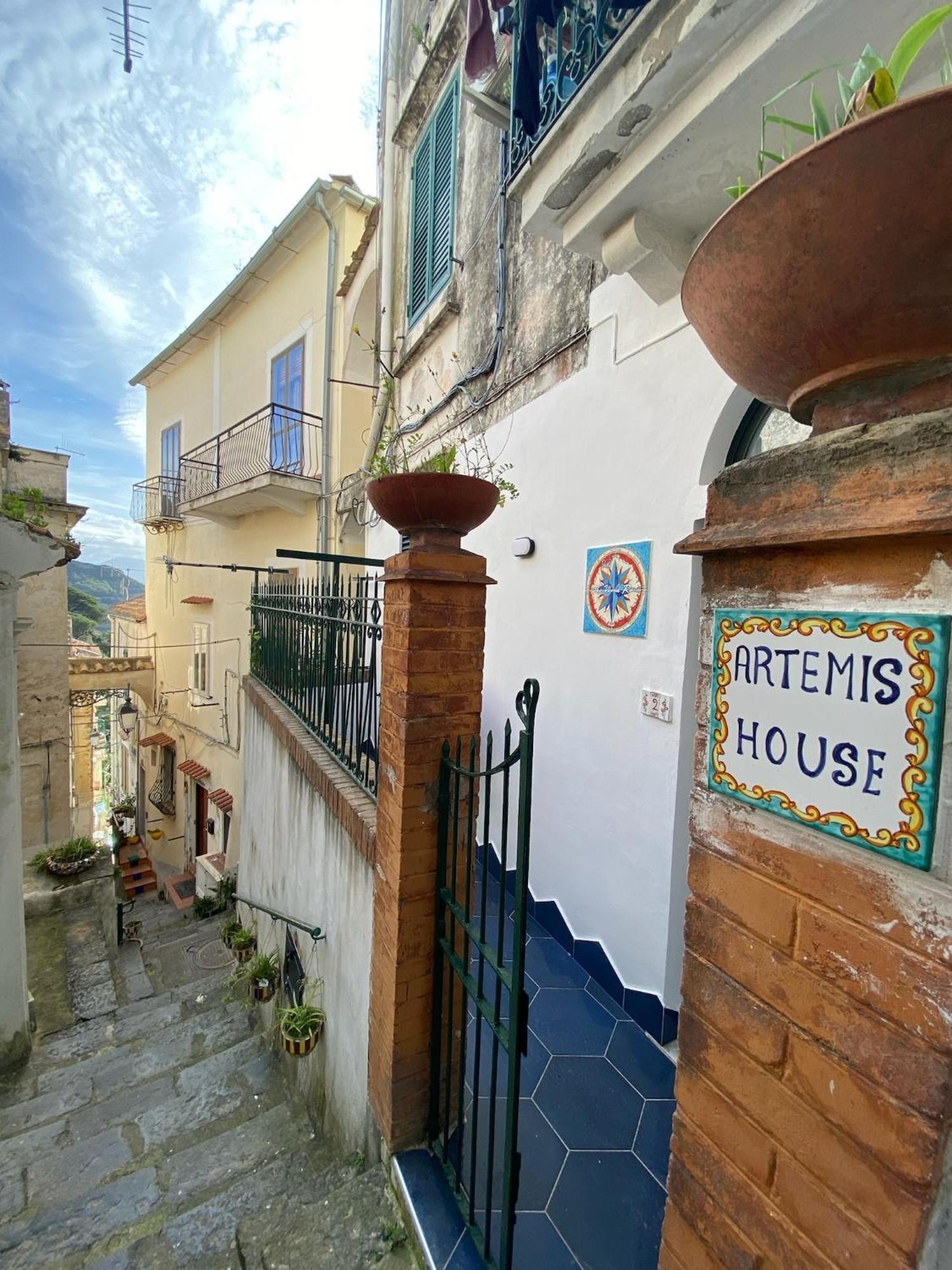 Casa Vacanza: The Wind Rose วิเอตริ ภายนอก รูปภาพ