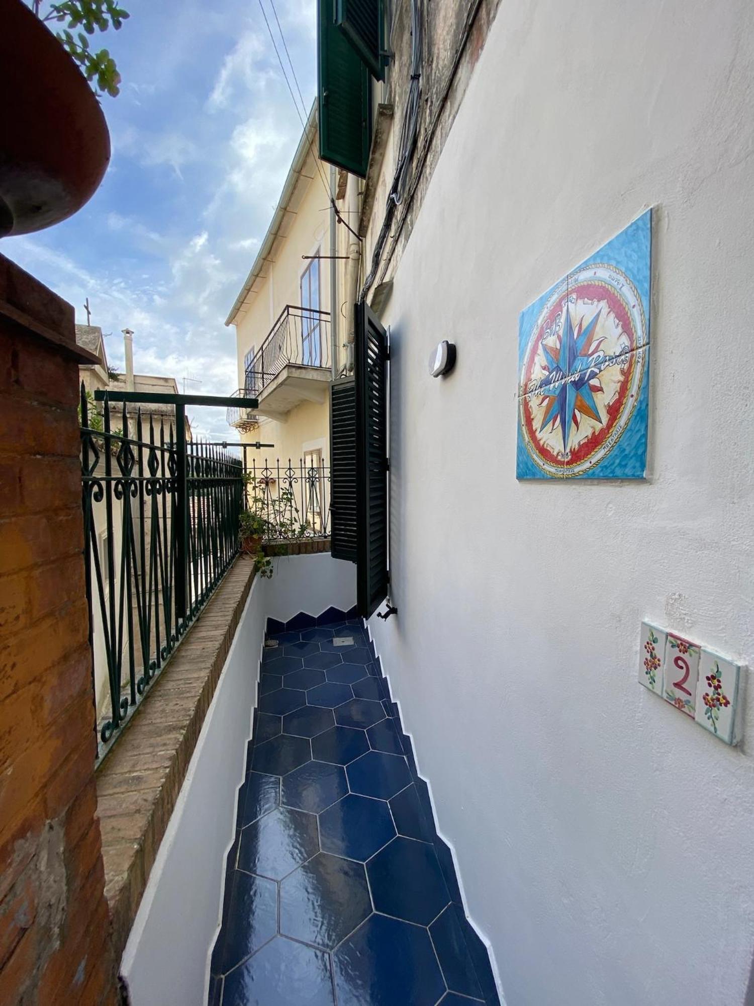 Casa Vacanza: The Wind Rose วิเอตริ ภายนอก รูปภาพ